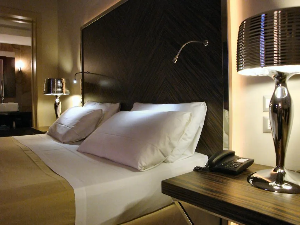 Hotel Byron Римини